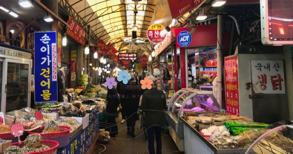 韓国清州、ユッコリ総合市場の別の小径