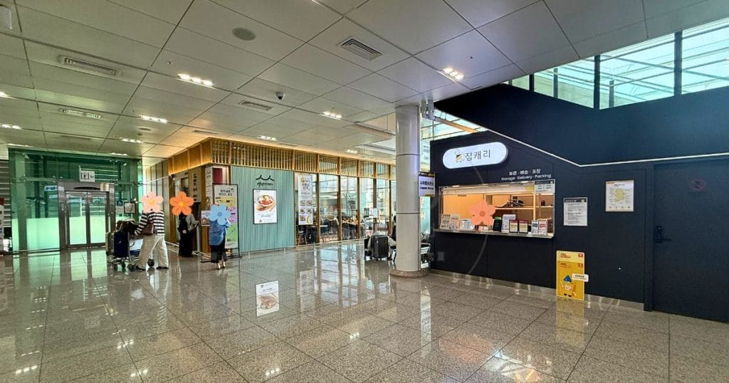 清州国際空港1階、ユッコリソ百次マンドゥ（韓国式餃子）