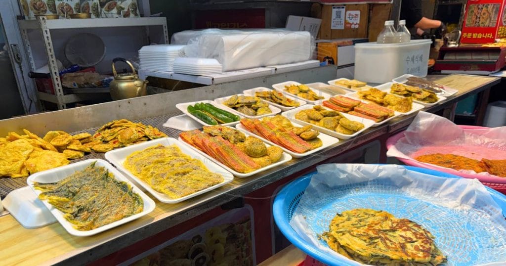 韓国清州、ユッコリ総合市場のジョン（チヂミ）専門店
