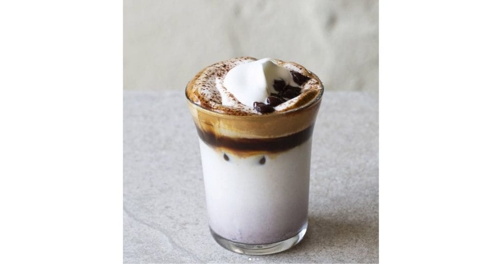 1913청주부엌のインスタより引用したカフェのメニュー팥라떼(小豆ラテ)