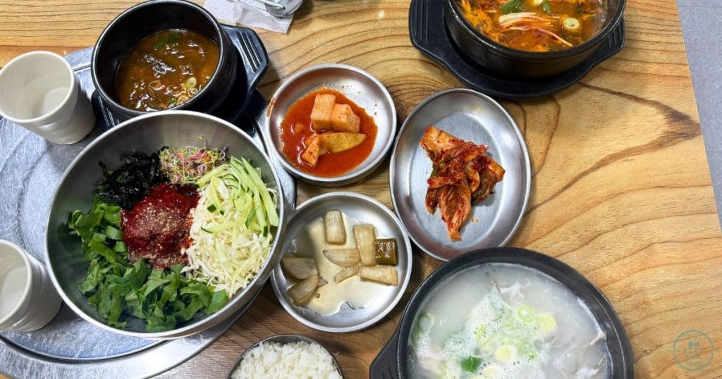 韓国・清州の北部市場にある「プギルコムタン 북일곰탕」のユッケビビンバ1