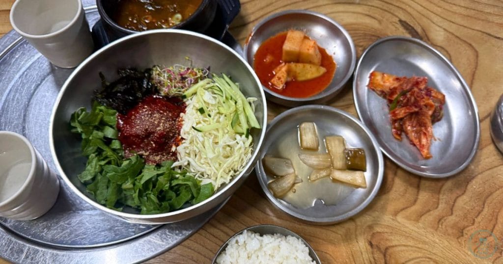 韓国・清州の北部市場にある「プギルコムタン 북일곰탕」ユッケビビンバ2