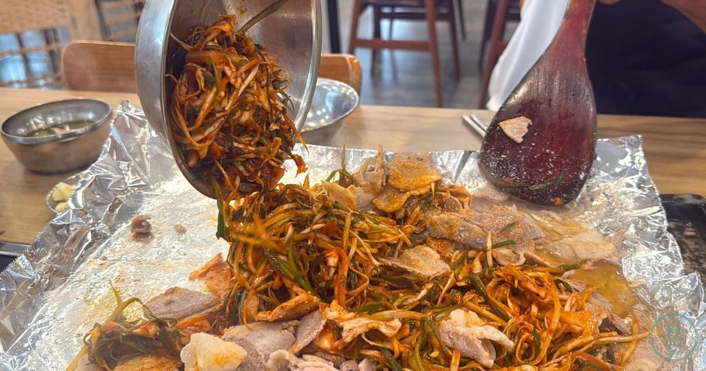 韓国・清州の食堂、봉용불고기(ボンヨンプルコギ)のお肉の焼き方2