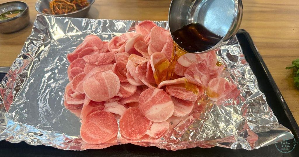 韓国・清州の食堂、봉용불고기(ボンヨンプルコギ)のお肉の焼き方1